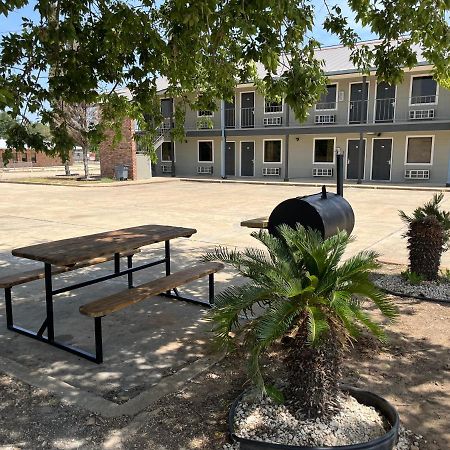 Coachway Inn Luling 외부 사진