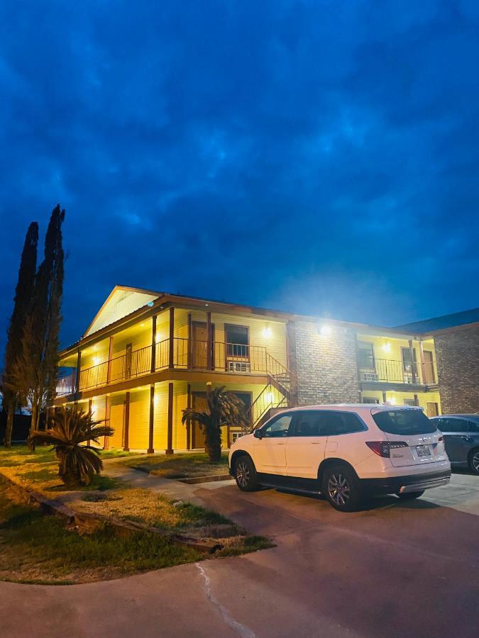 Coachway Inn Luling 외부 사진