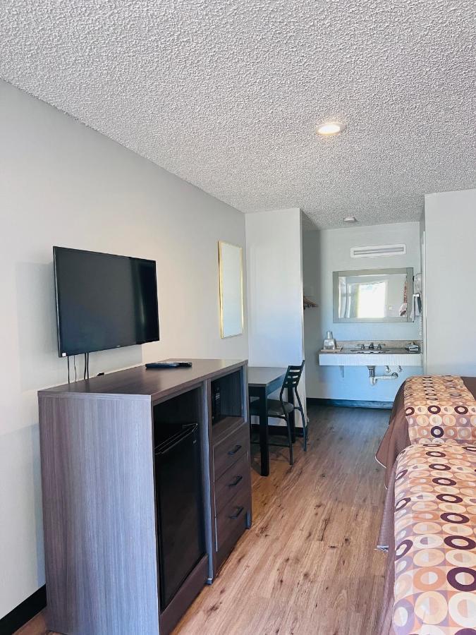 Coachway Inn Luling 외부 사진