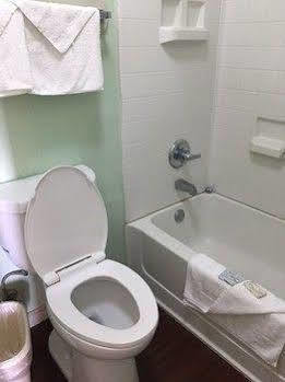 Coachway Inn Luling 외부 사진